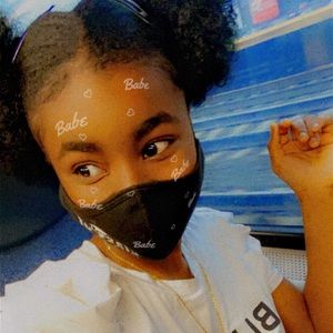 Meet your Posher, Anita